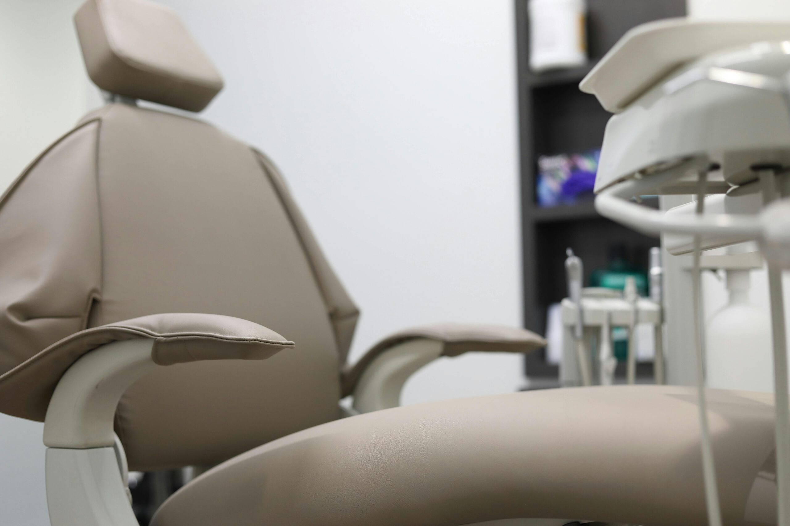 Leading Implant Dentist in Las Vegas Revolutionizes Smiles